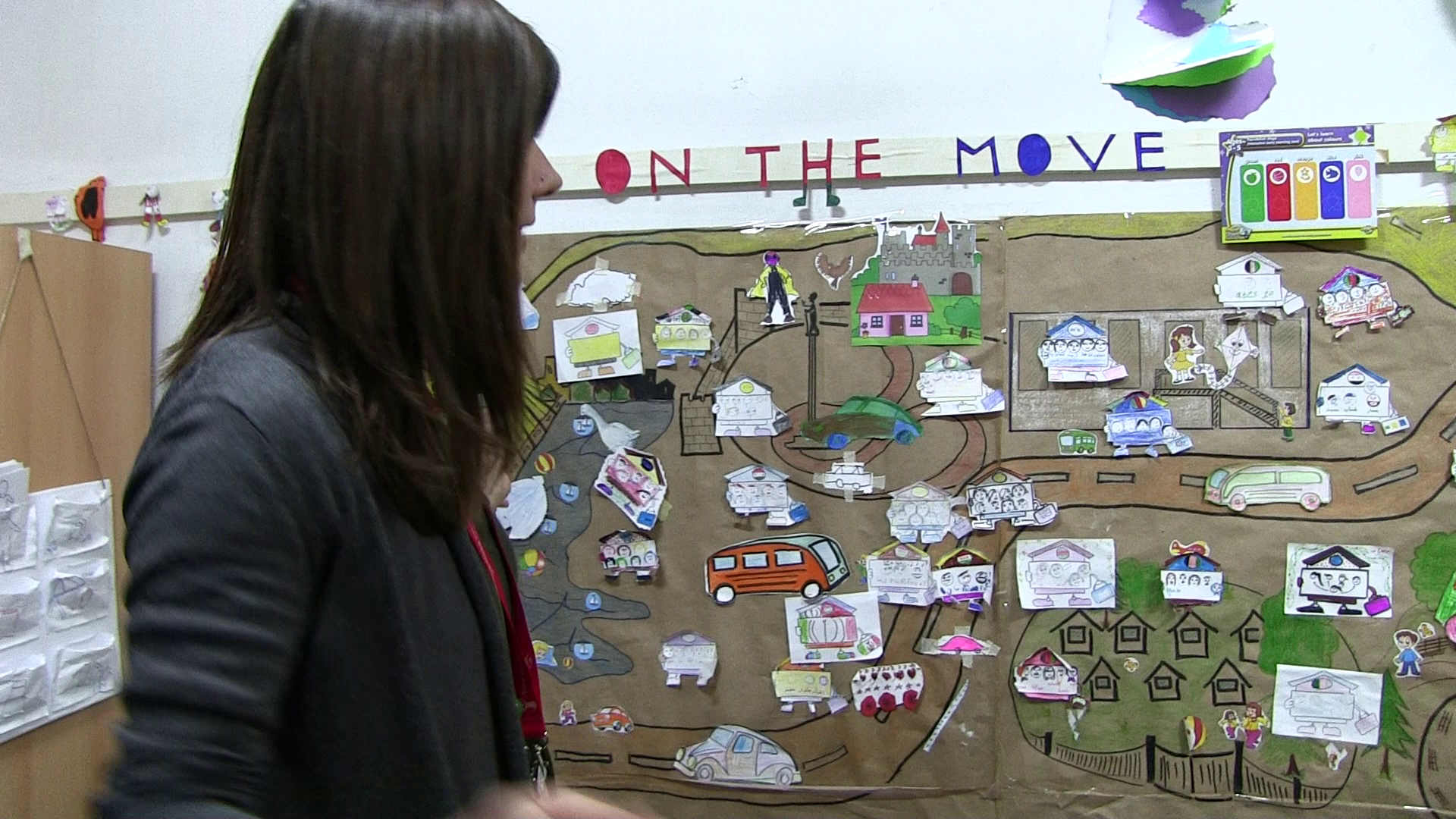 Tatjana, Save the Children, shows us the ”Home on the move” map